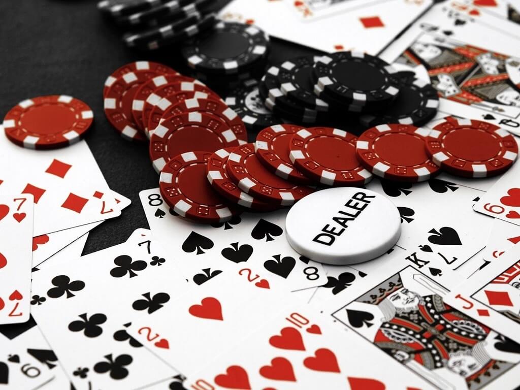 ¿Cómo buscar mesas en Pokerstars?