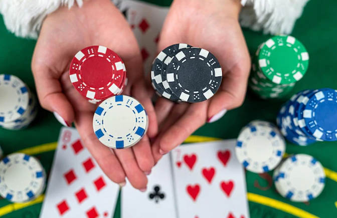 ¿Cómo jugar al blackjack online con dinero real?