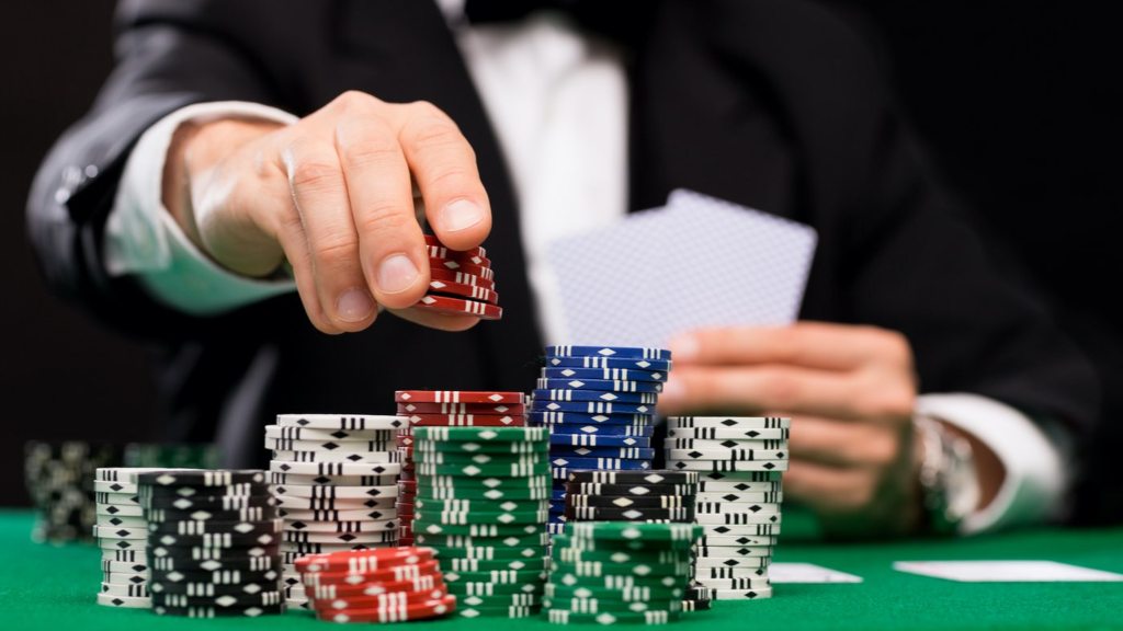¿Cómo jugar poker en Betplay?