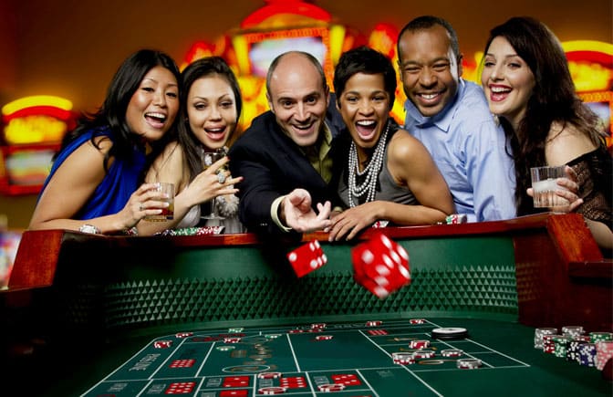 ¿Cómo jugar casino en vivo en Apuesta Total?